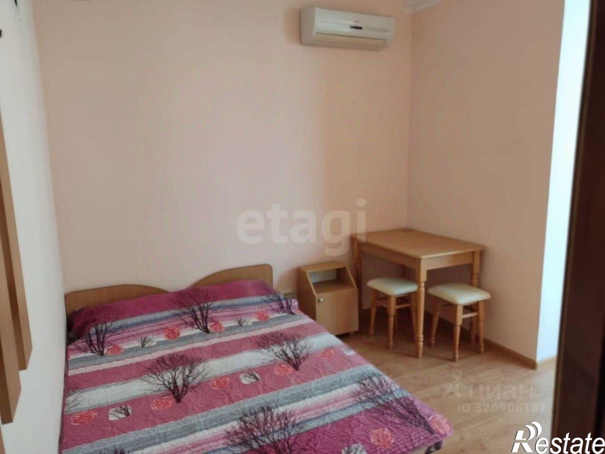 Сдать дачу, дом, коттедж за 25 000 рублей на улица Октябрьской Революции, 40