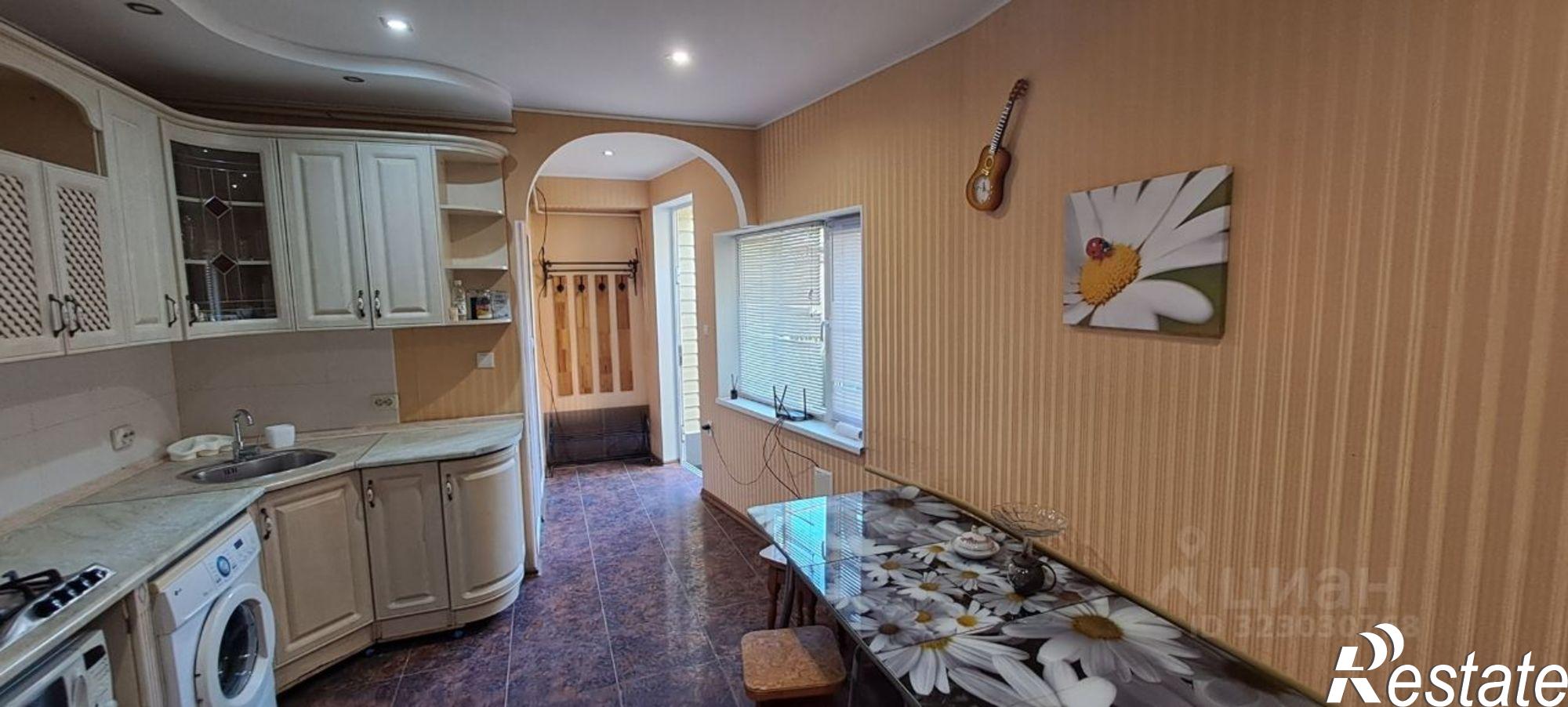 Сдать дачу, дом, коттедж за 90 000 рублей на улица Адмирала Азарова, 39