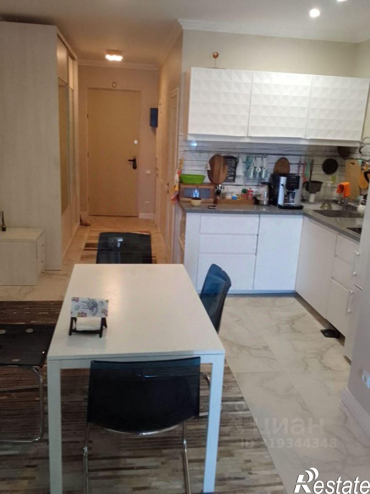 Купить квартиру за 24 900 000 рублей на улица Авроры, 44