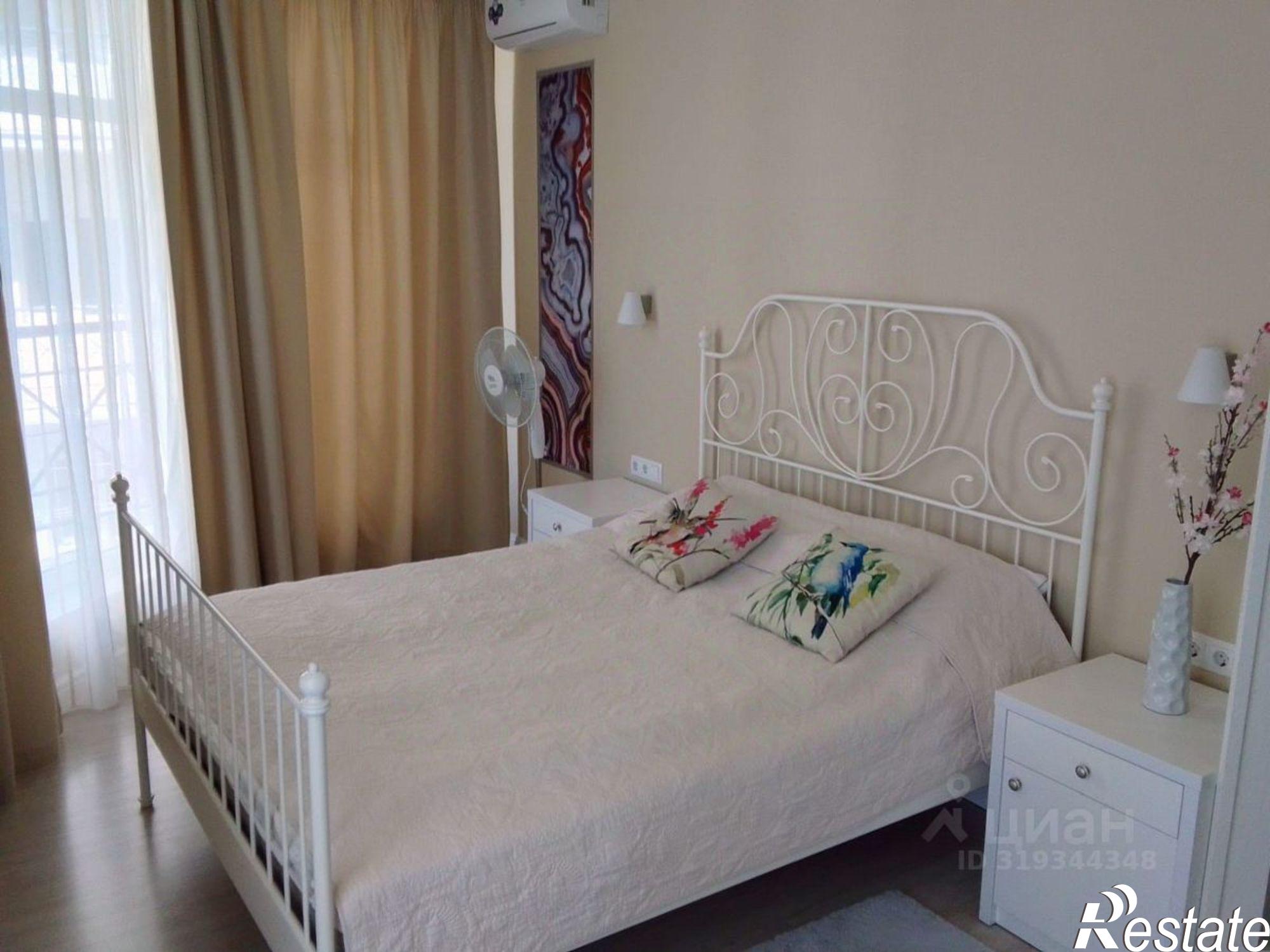 Купить квартиру за 24 900 000 рублей на улица Авроры, 44