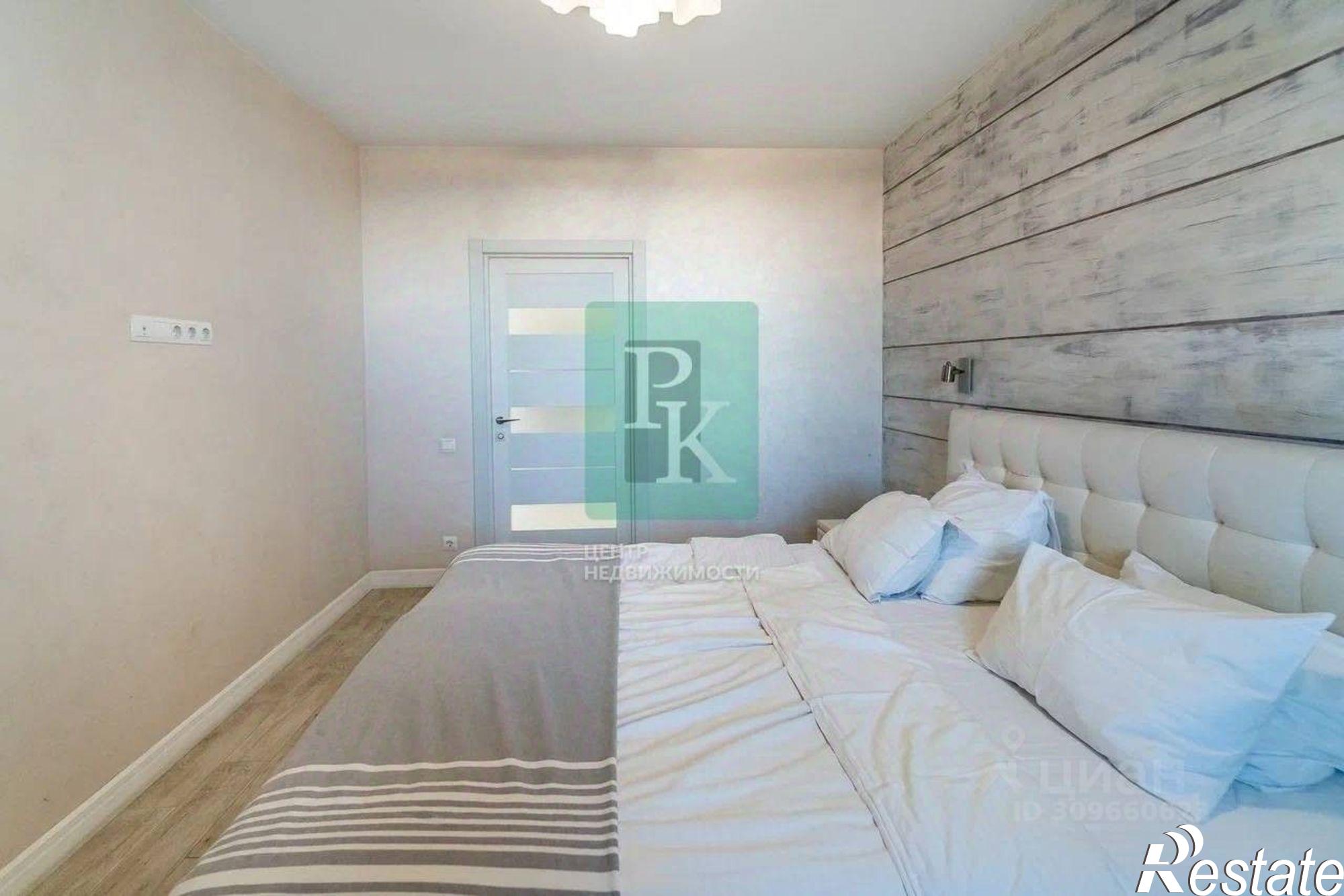 Купить квартиру за 20 000 000 рублей на проспект Генерала Острякова, 244 к7