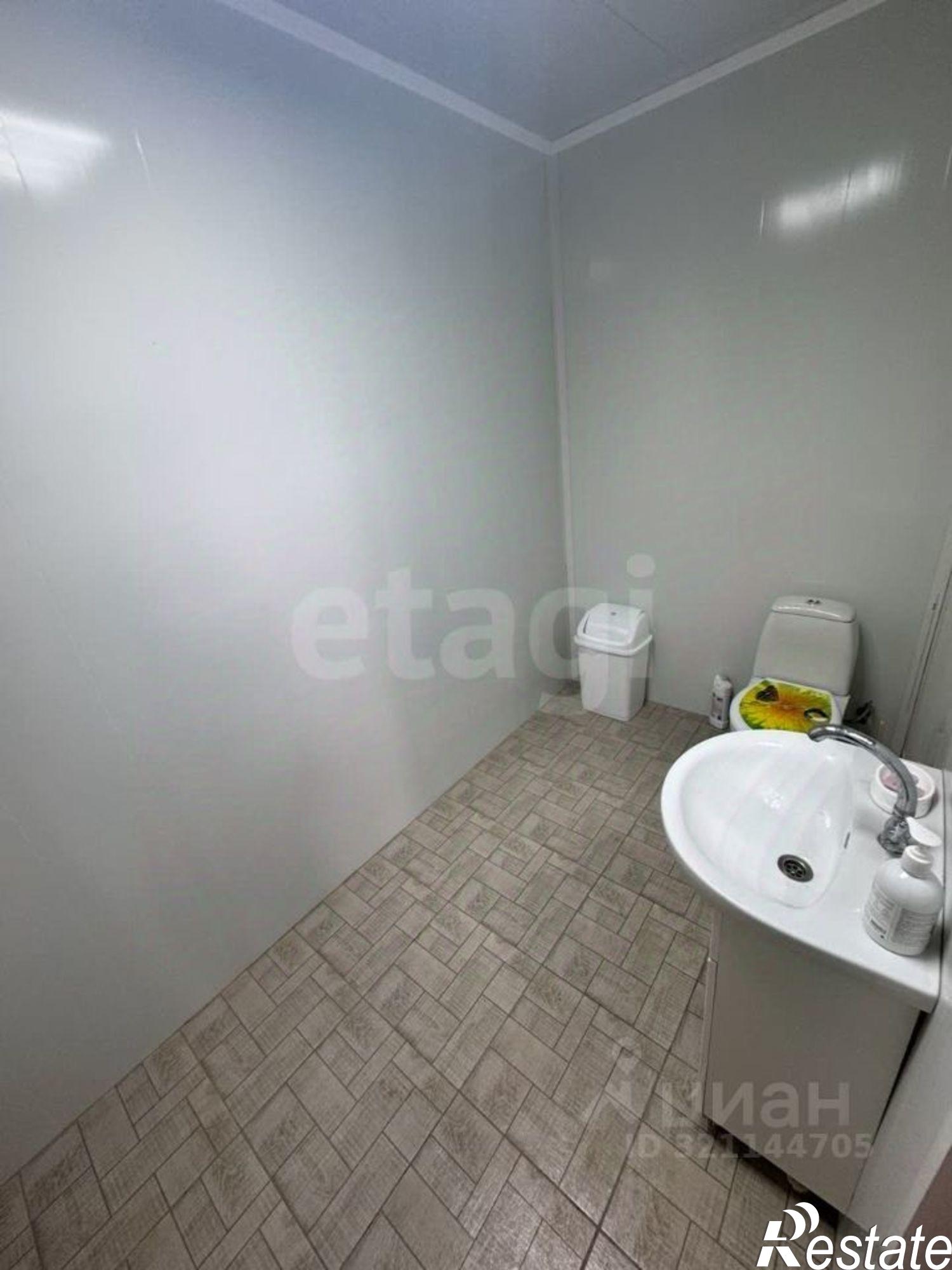 Купить помещение свободного назначения за 15 964 900 рублей на Белогорский район