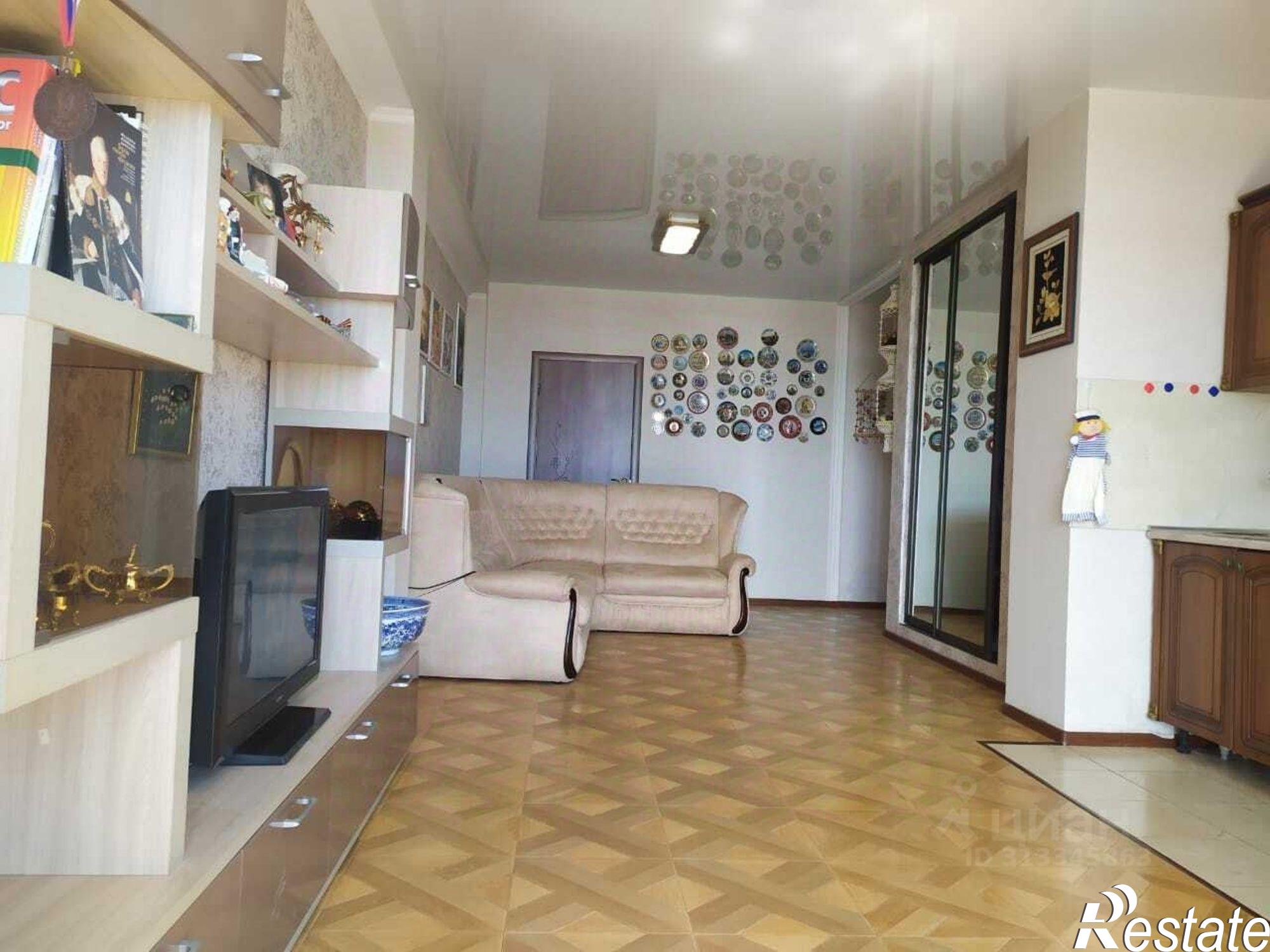 Купить квартиру за 9 700 000 рублей на Рубежный проезд, 28