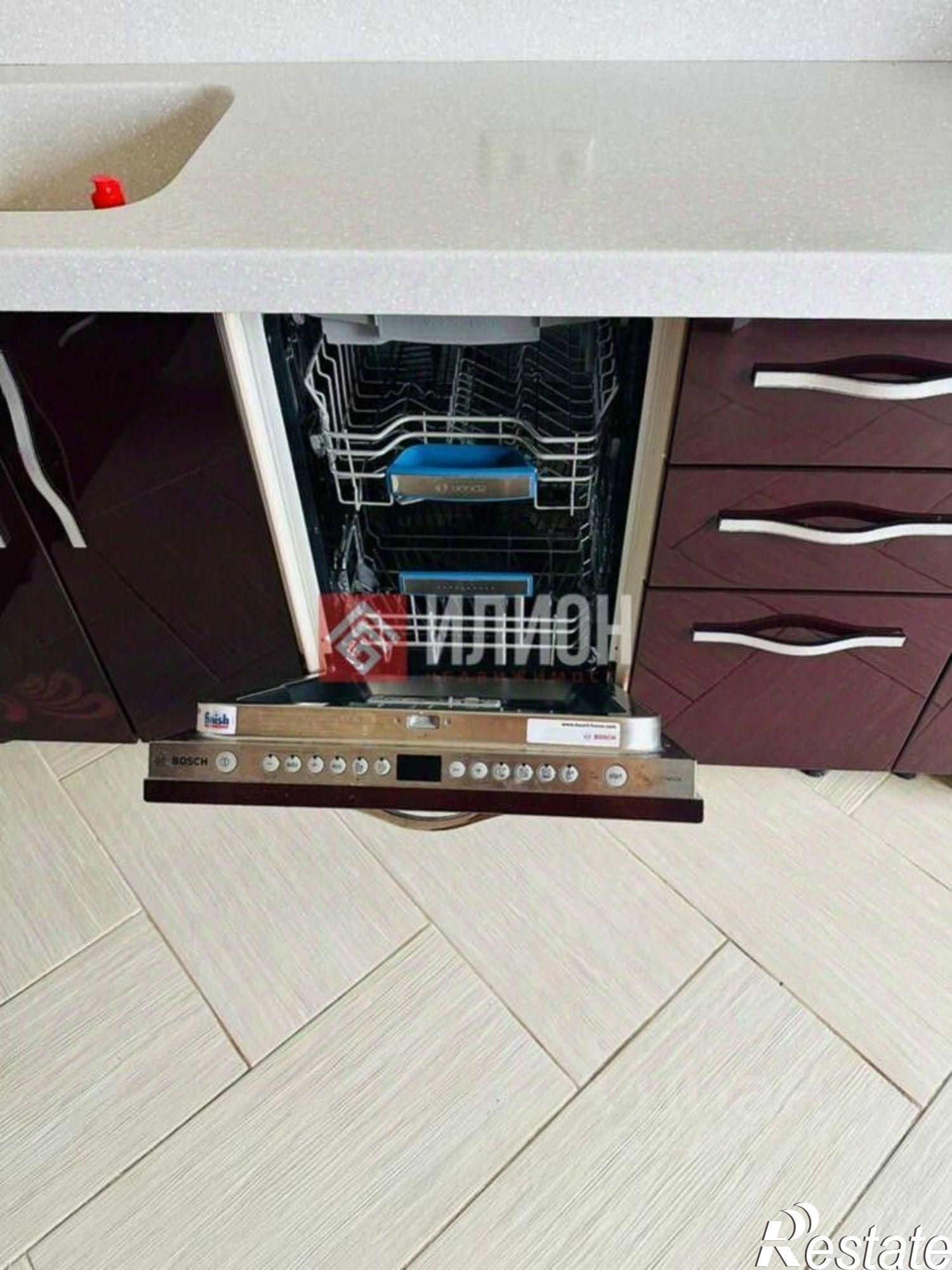 Купить квартиру за 20 400 000 рублей на Античный пр-кт, 12