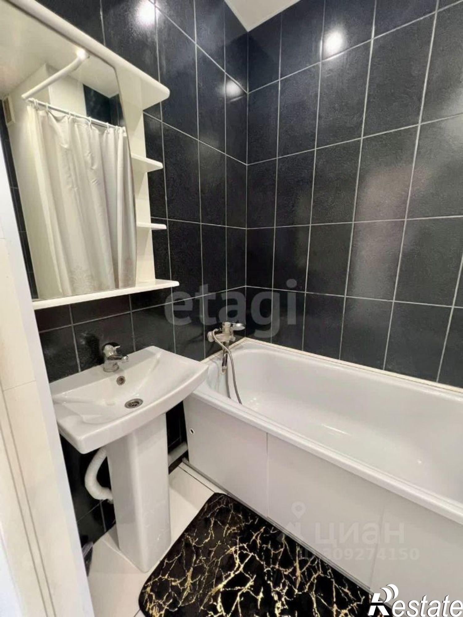 Купить квартиру за 4 500 000 рублей на мкр им Генерала Корявко, 23