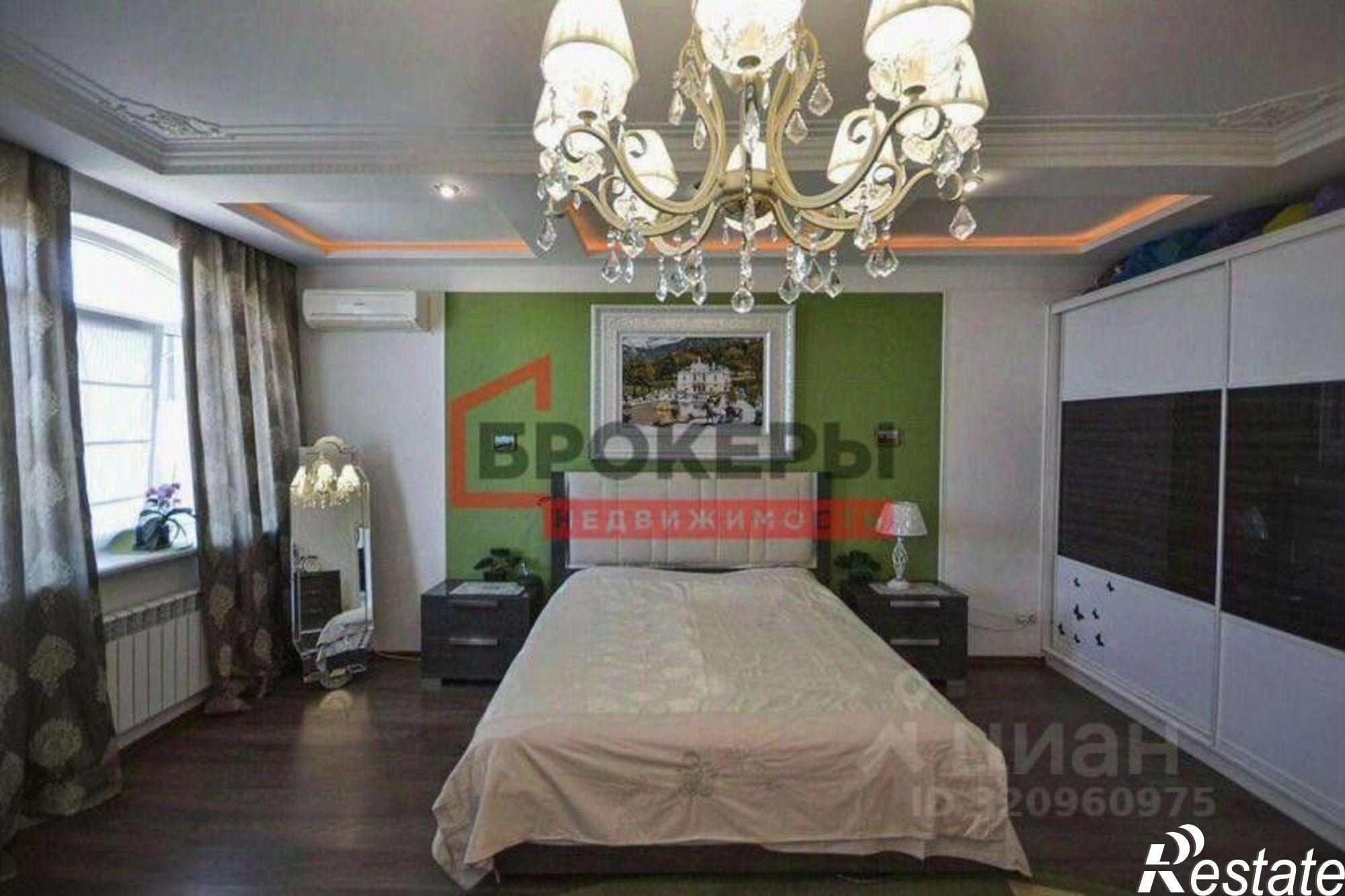 Купить квартиру за 31 000 000 рублей на Античный пр-кт, 4