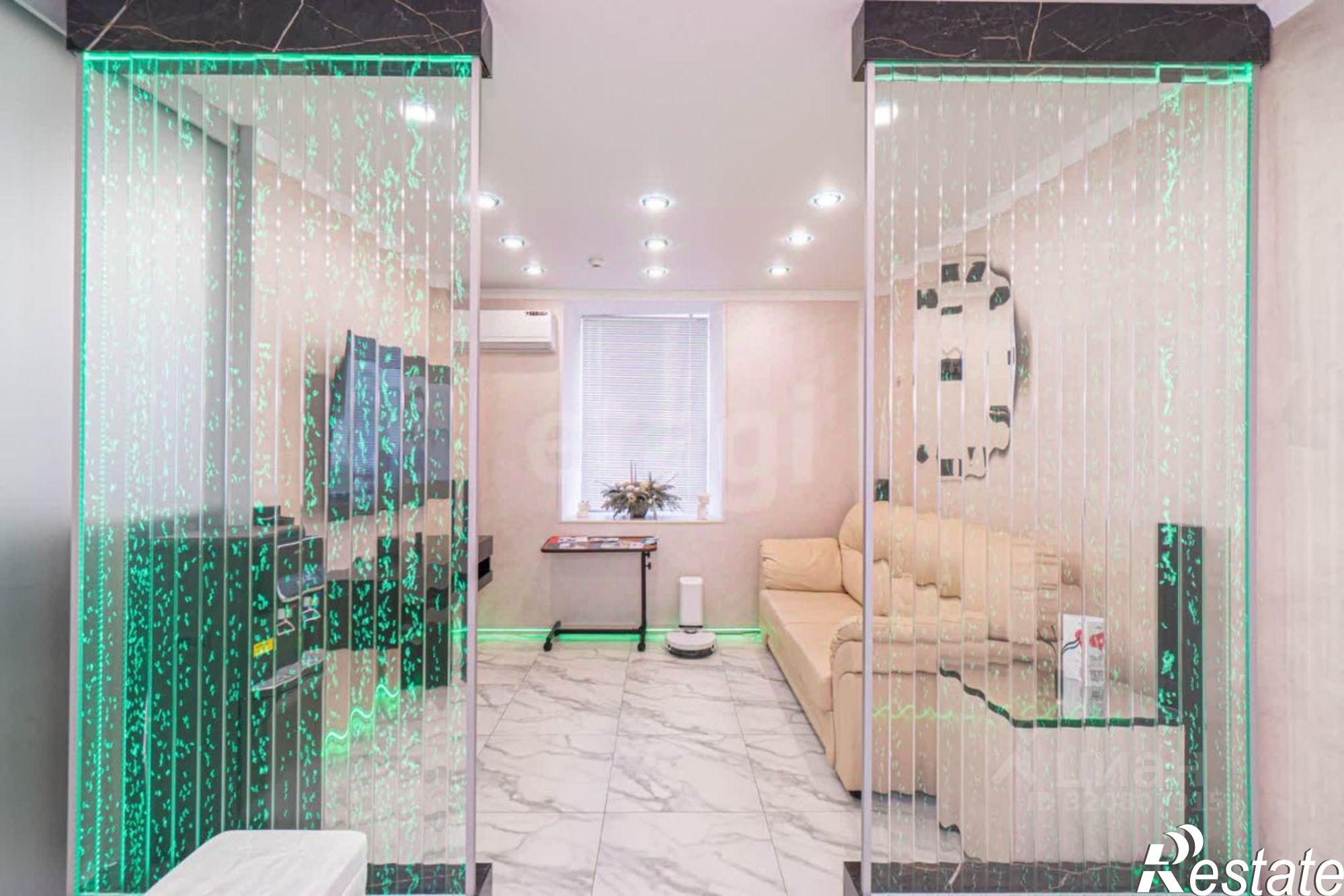 Купить офис, помещение под офис за 33 783 500 рублей на Большая Морская улица