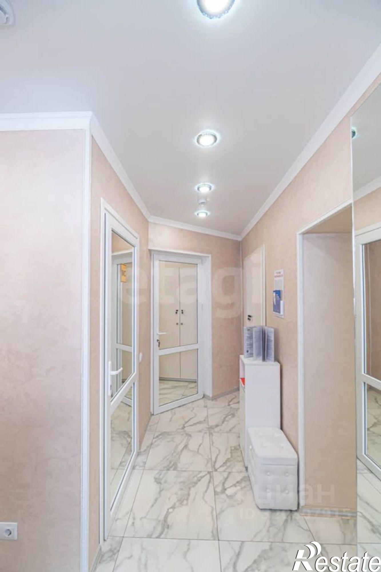 Купить офис, помещение под офис за 33 783 500 рублей на Большая Морская улица