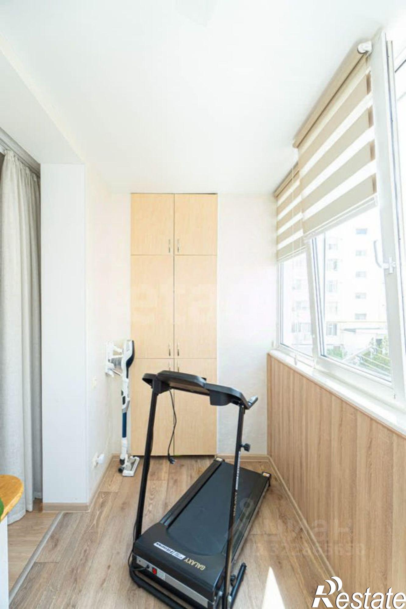 Купить квартиру за 13 700 000 рублей на пр-кт Победы, 44