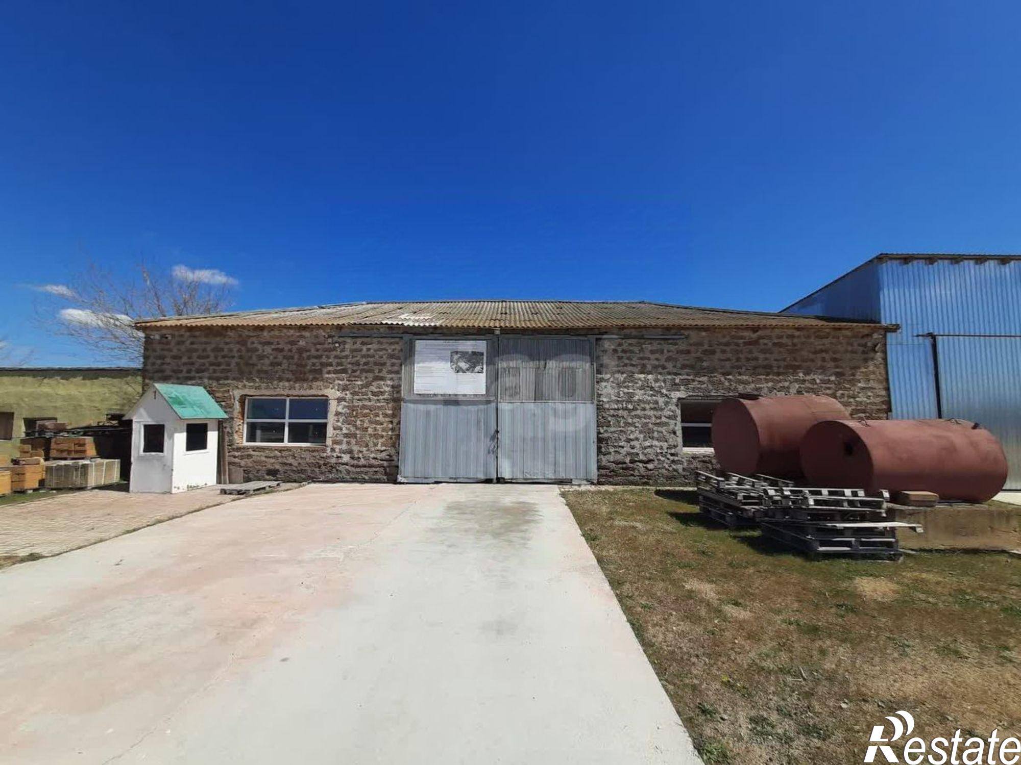 Купить складское помещение за 44 500 500 рублей на ул Солнечная