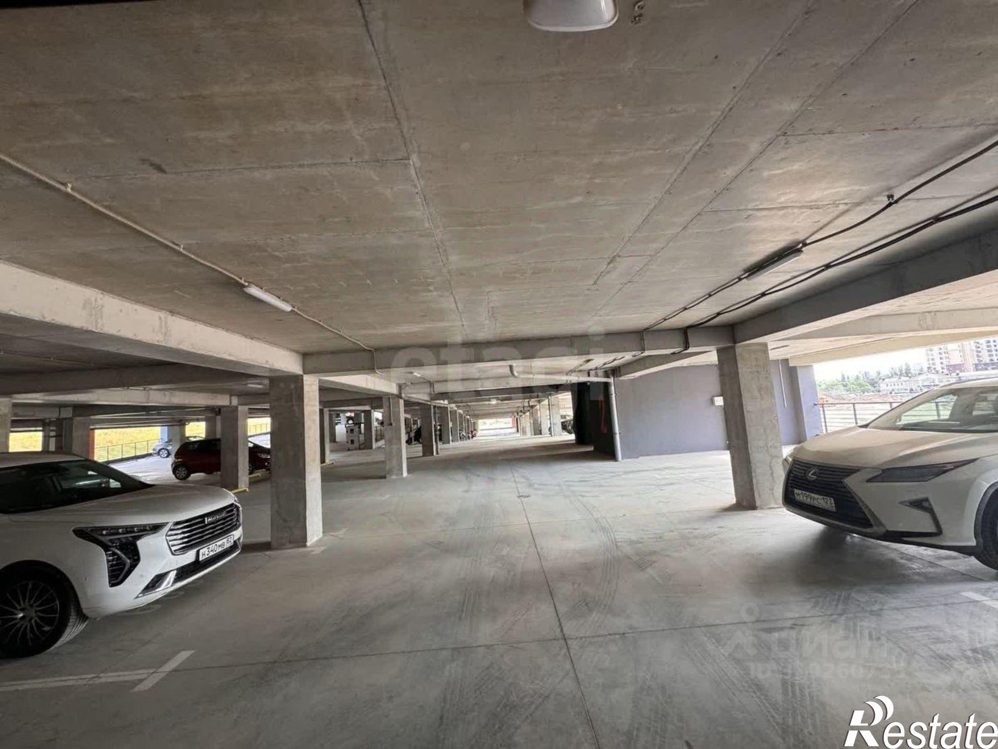 Купить гараж, место в паркинге за 1 000 010 рублей на ул Крымской весны, 2