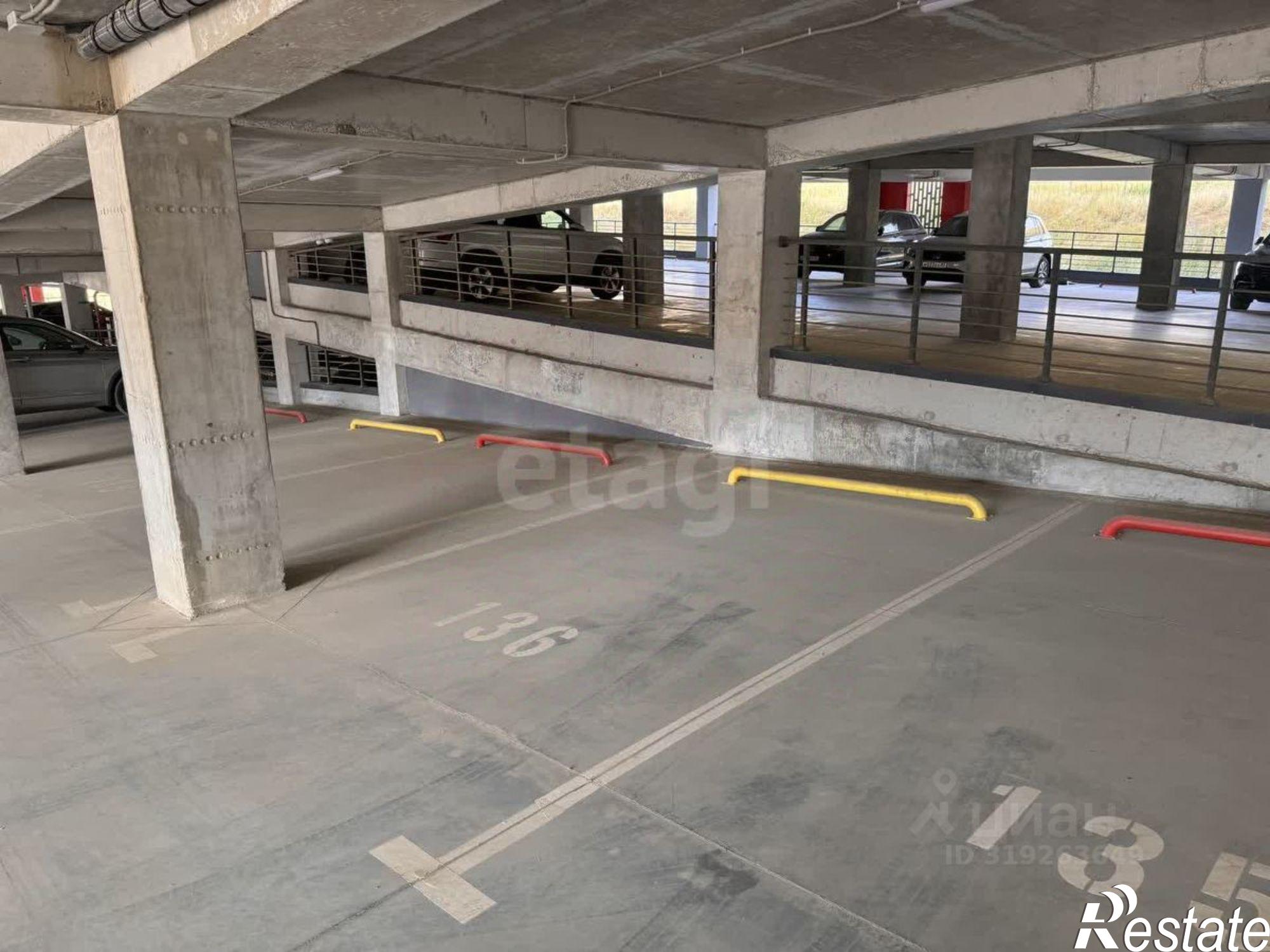 Купить гараж, место в паркинге за 1 000 010 рублей на ул Крымской весны, 2