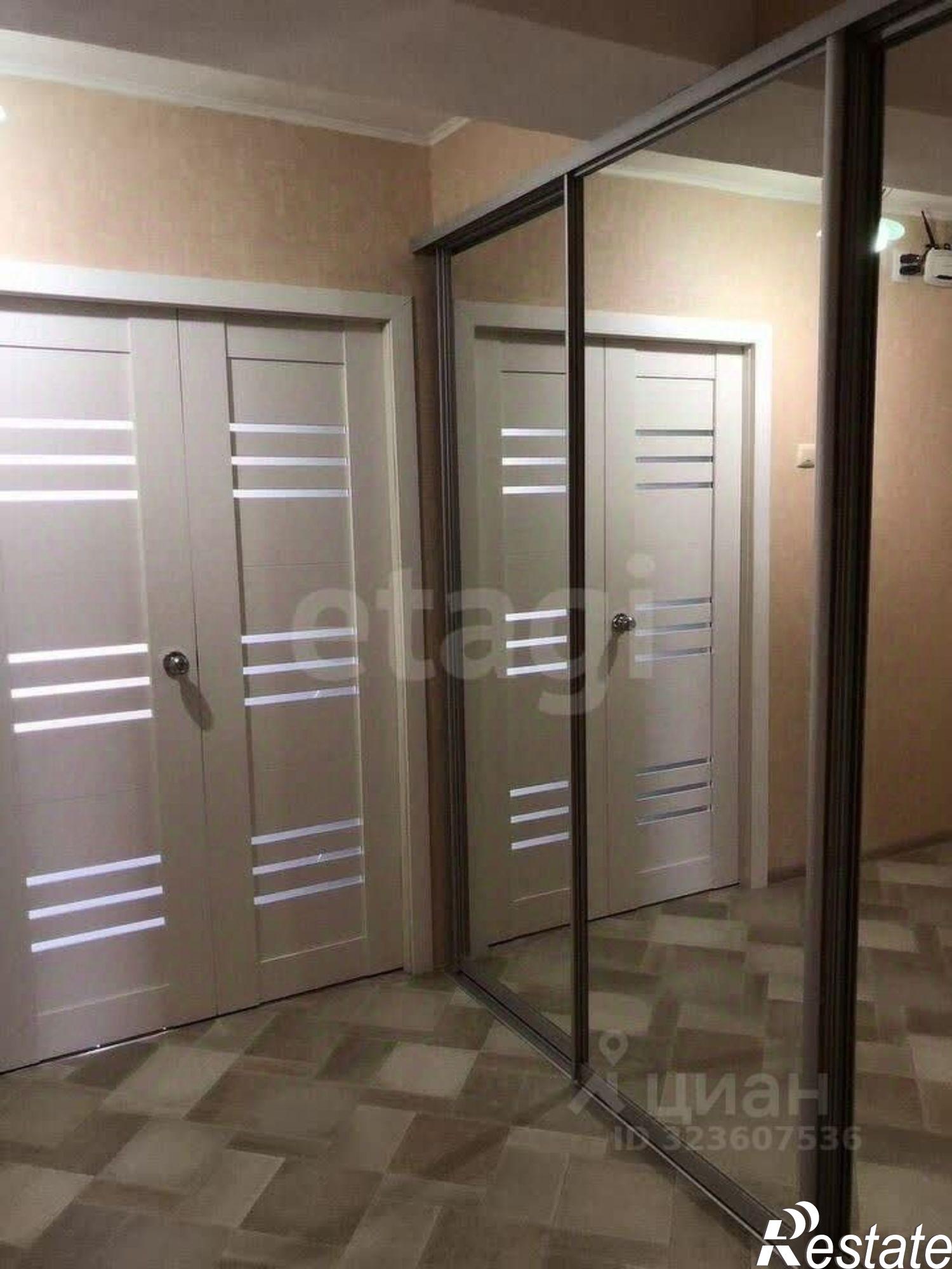 Купить квартиру за 6 100 000 рублей на проспект Героев Десантников, 2