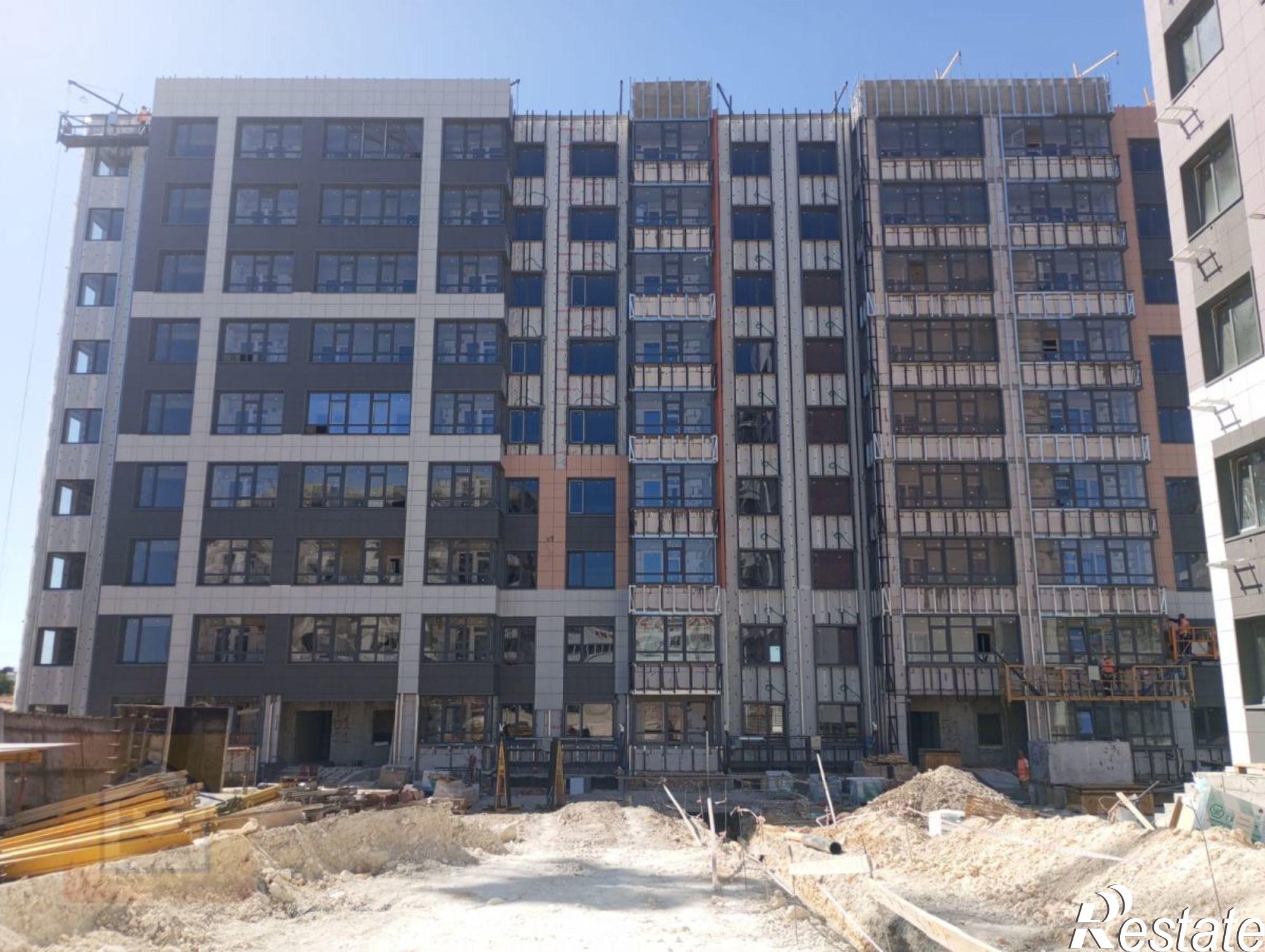 Купить квартиру за 9 340 000 рублей на ул Токарева, 6