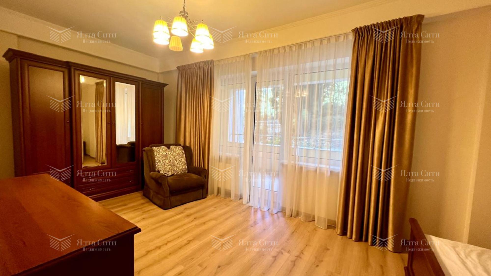 Купить квартиру за 14 900 000 рублей на Севастопольское ш., 52п