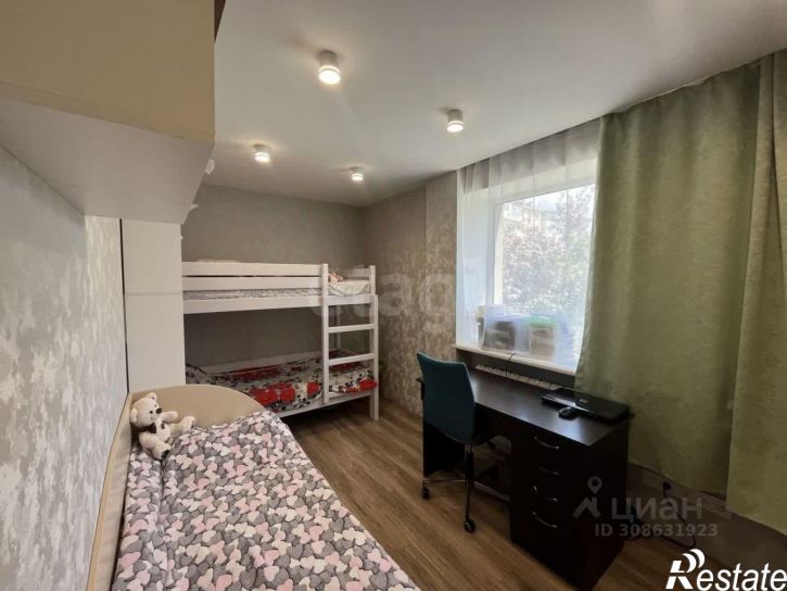 2-комн квартира Строительная улица, 19,  д. 19