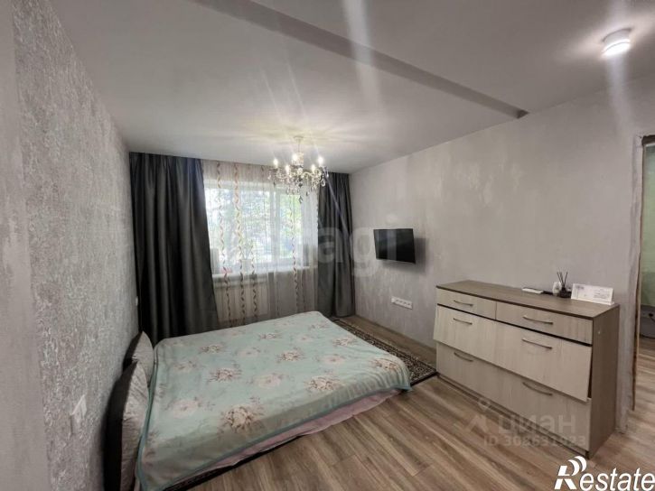 2-комн квартира Строительная улица, 19,  д. 19