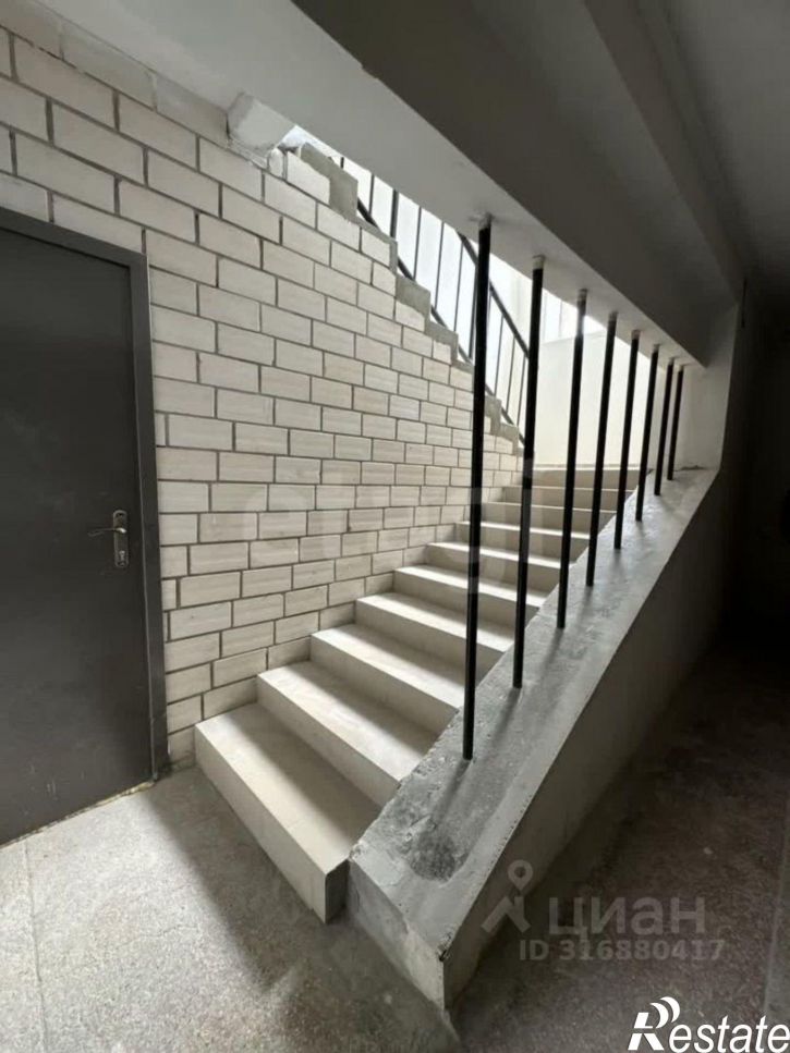 4-комн квартира Нижнегорская улица, 43А,  д. 43А