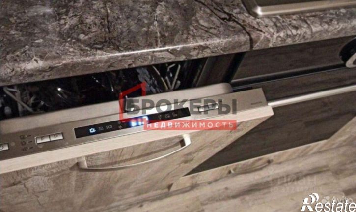 3-комн квартира улица Генерала Лебедя, 37,  д. 37