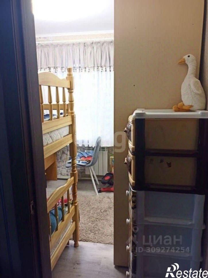 3-комн квартира ул Гвардейская, 8,  д. 8