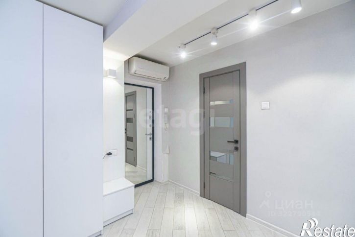 3-комн квартира улица Молодых Строителей, 6,  д. 6