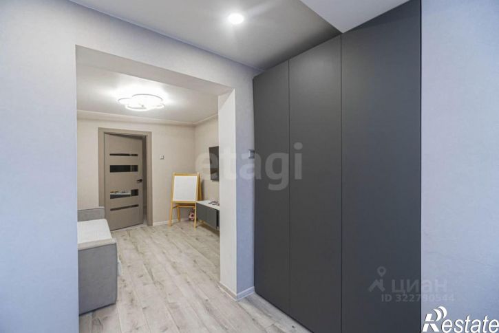 3-комн квартира улица Молодых Строителей, 6,  д. 6