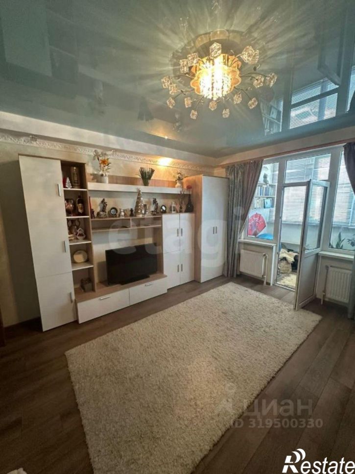 3-комн квартира проспект Октябрьской Революции, 20,  д. 20