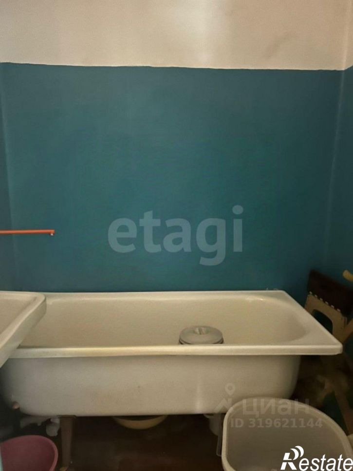 3-комн квартира ул Генерала Мельника, 1,  д. 1