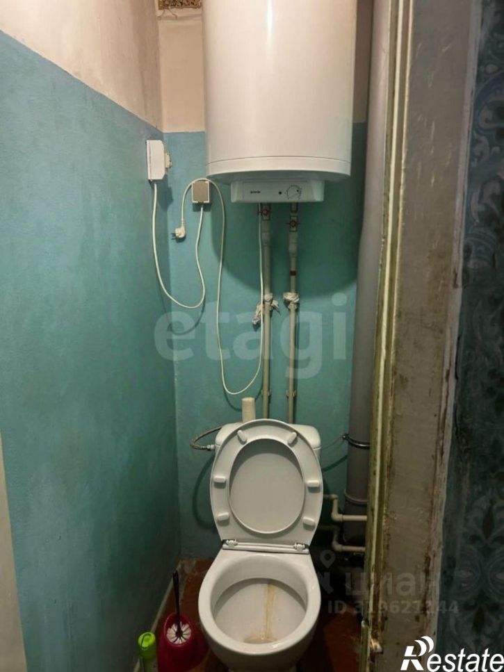 3-комн квартира ул Генерала Мельника, 1,  д. 1