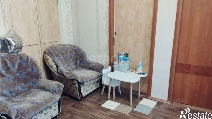 3-комн квартира улица Первушина, 8,  д. 8