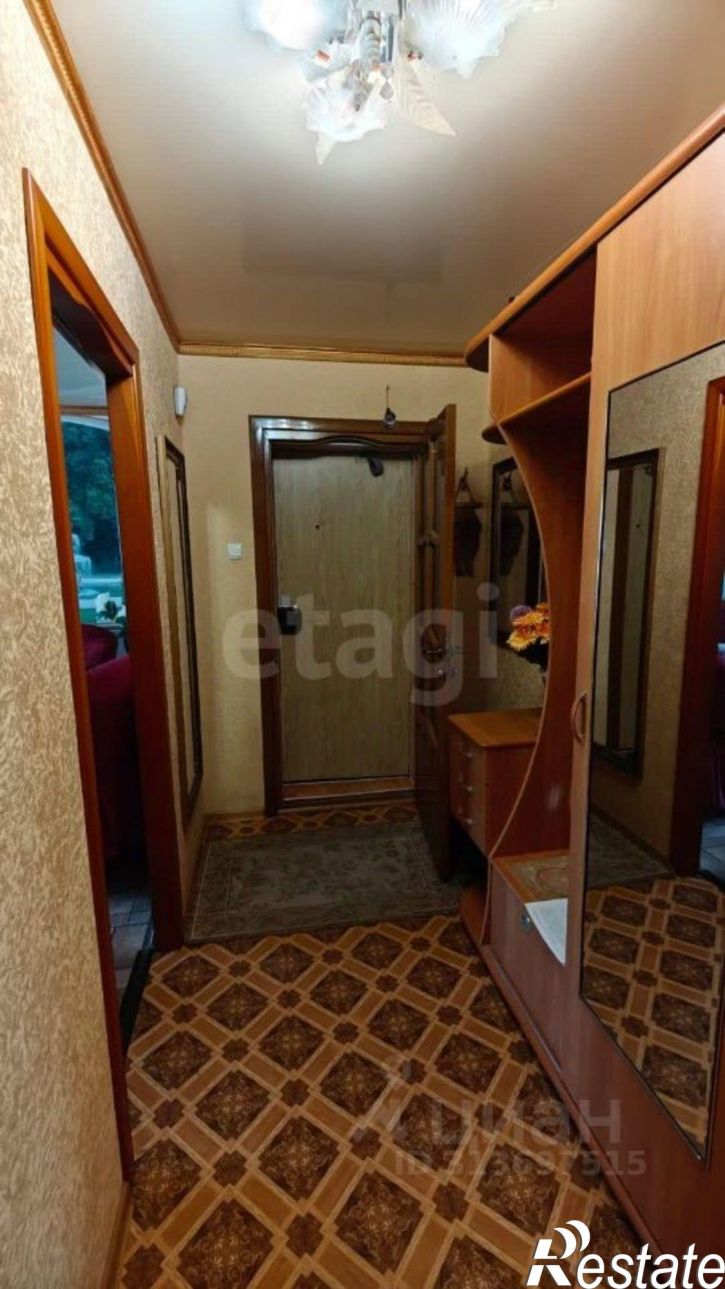 3-комн квартира проспект Героев Десантников, 2,  д. 2