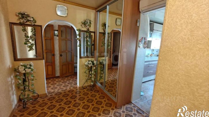 3-комн квартира проспект Героев Десантников, 2,  д. 2