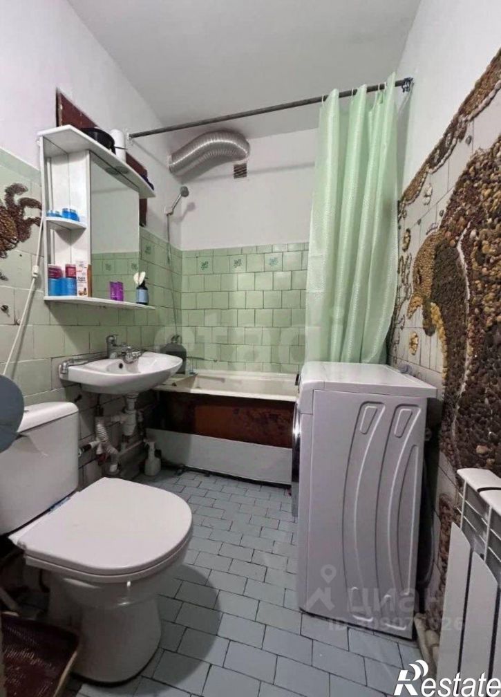 1-комн квартира пр-кт 60 лет СССР, 4,  д. 4