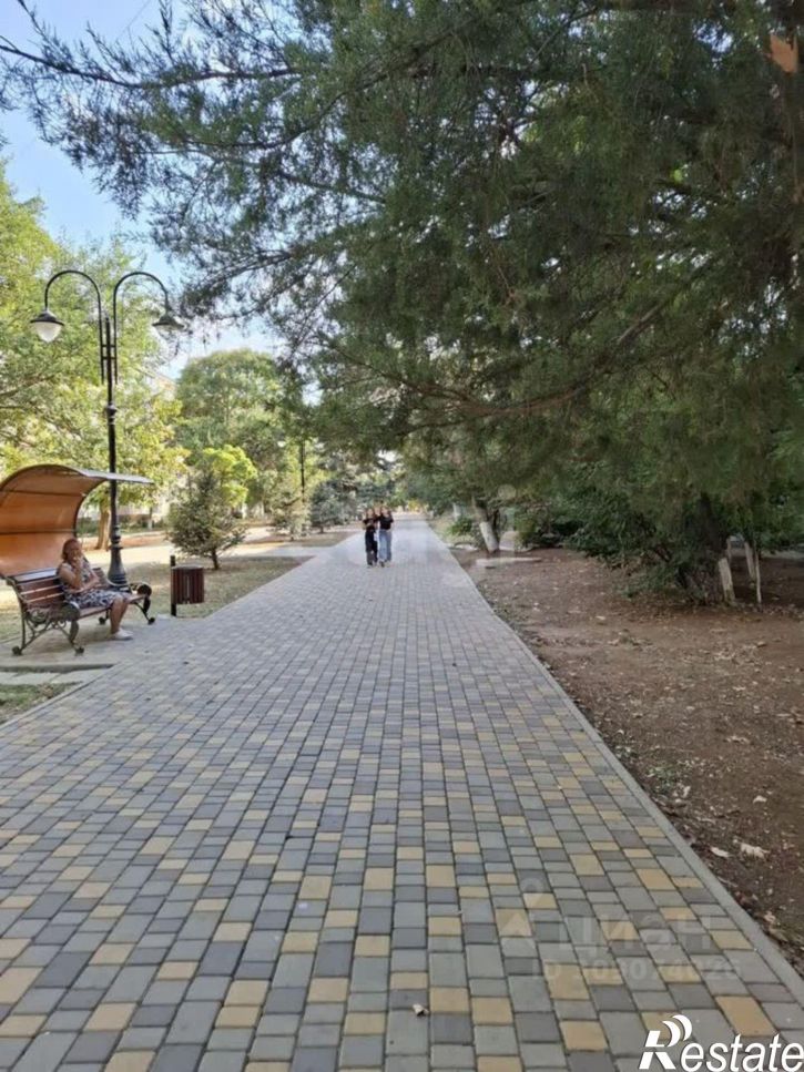 1-комн квартира пр-кт 60 лет СССР, 4,  д. 4