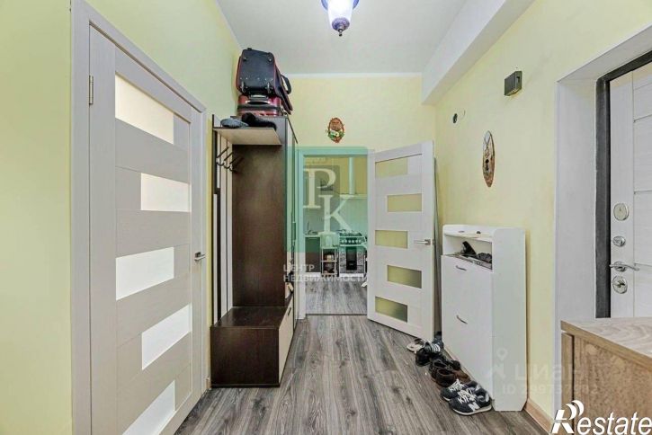 2-комн квартира улица Авиаторов, 14,  д. 14