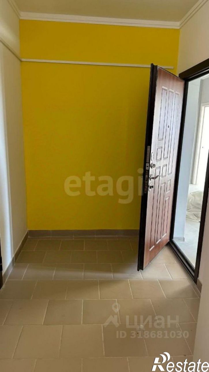 2-комн квартира мкр 10, 3,  д. 3