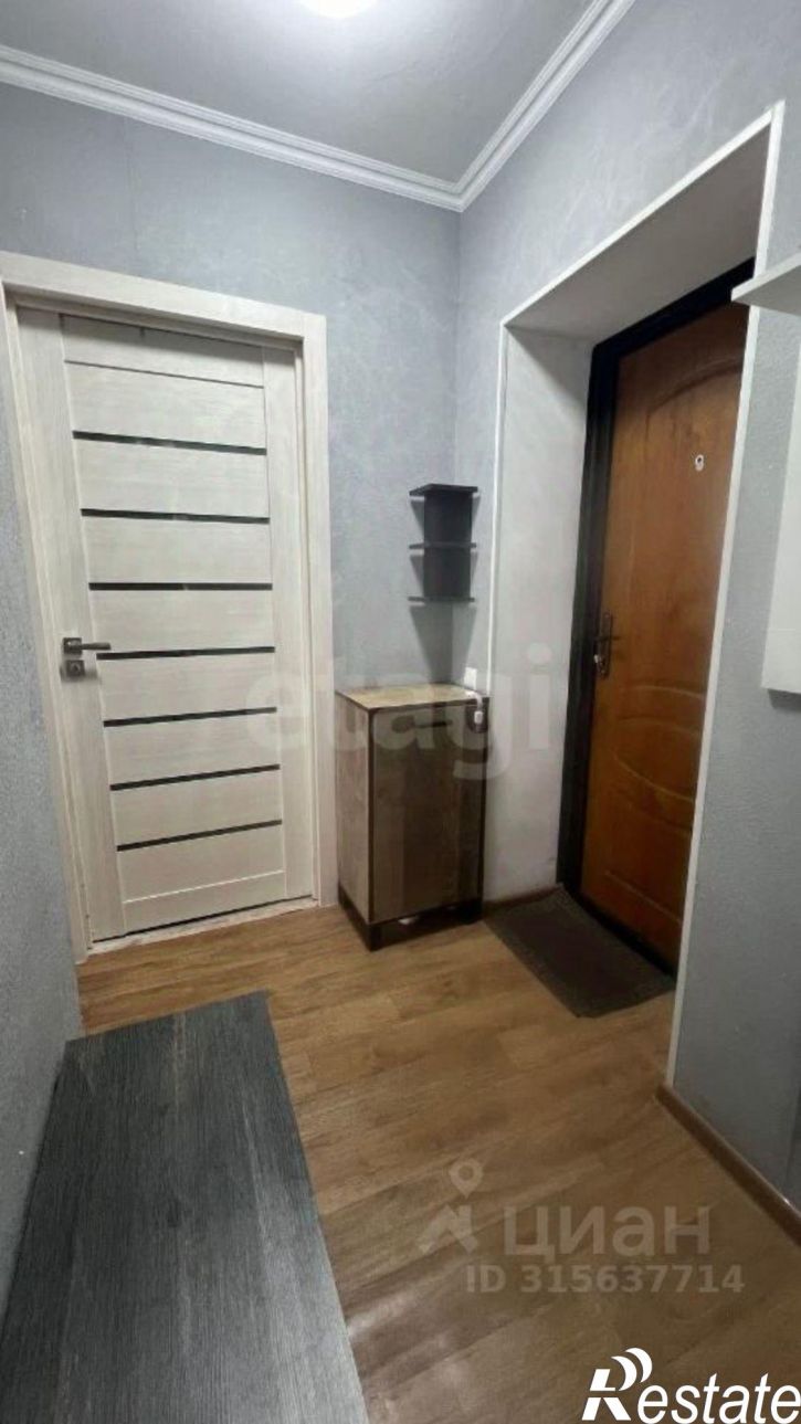 1-комн квартира пр-кт 60 лет СССР, 4,  д. 4