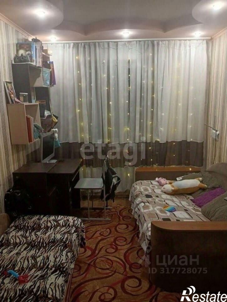 3-комн квартира улица Иванищева, 22,  д. 22