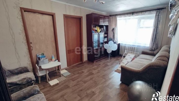 3-комн квартира улица Первушина, 8,  д. 8