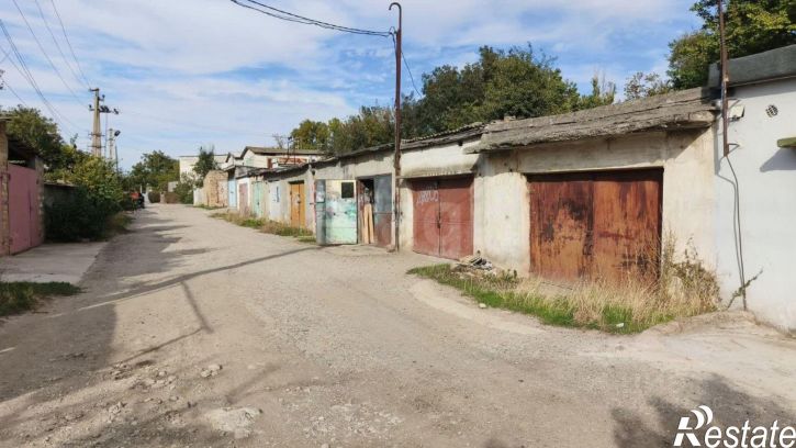 Гараж/парковка улица Гайнутдинова, 2,  д. 2