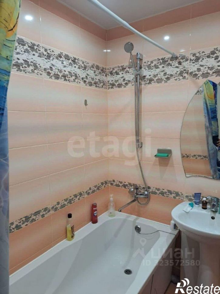 3-комн квартира ул Адмирала Кантура, 1,  д. 1