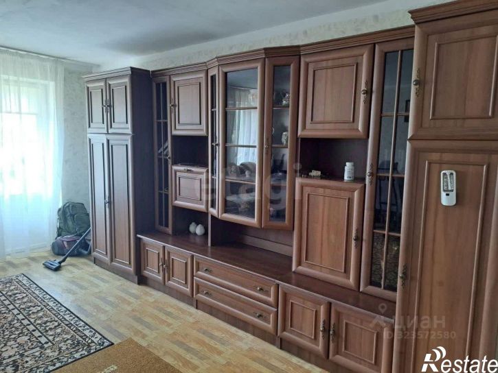 3-комн квартира ул Адмирала Кантура, 1,  д. 1