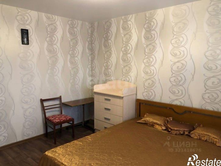 3-комн квартира ул Салгирная, 15,  д. 15