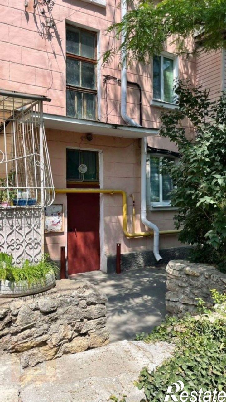 2-комн квартира улица Челюскинцев, 32,  д. 32