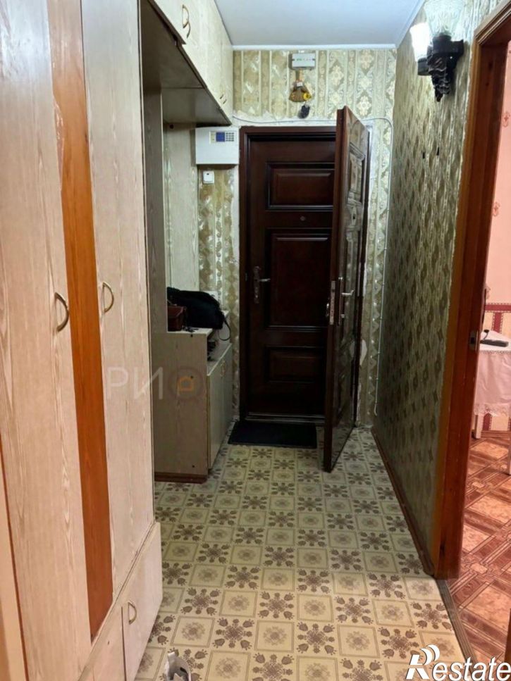 4-комн квартира пр-кт Октябрьской революции, 26,  д. 26