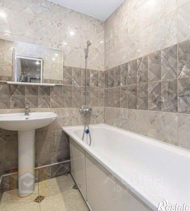 2-комн квартира Генерала Мельника улица, 11A к1,  д. 11A к1