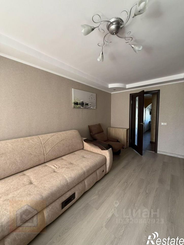 3-комн квартира ул Аксютина, 14,  д. 14