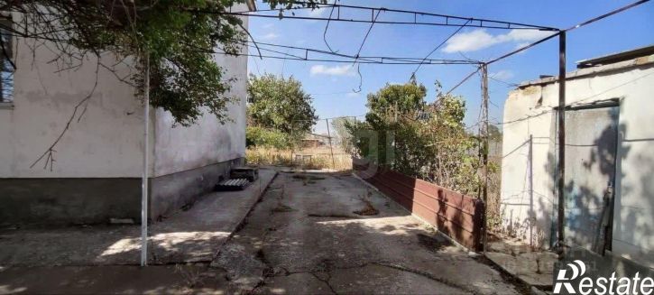 4-комн квартира ул 267-й Стрелковой дивизии, 8,  д. 8