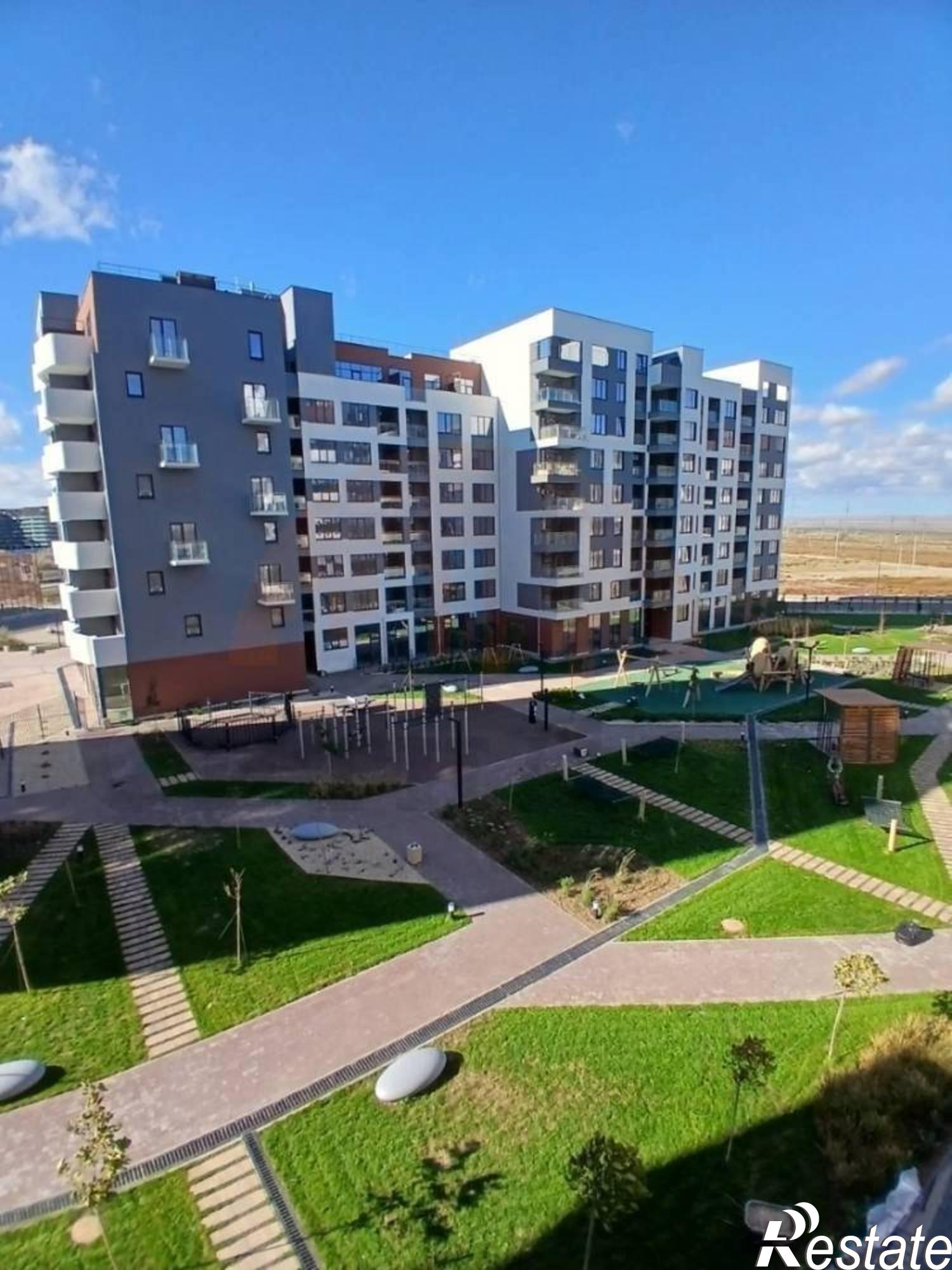 Купить квартиру за 10 500 000 рублей на Лазурная ул., 1