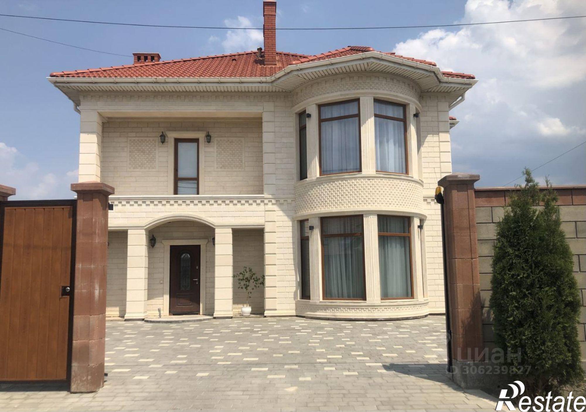 Сдать дачу, дом, коттедж за 160 000 рублей на 2-я Диагональная улица, 10